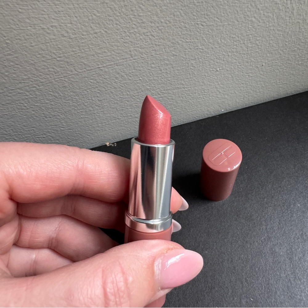 CLINIQUE 02 Bare pop lipstick
